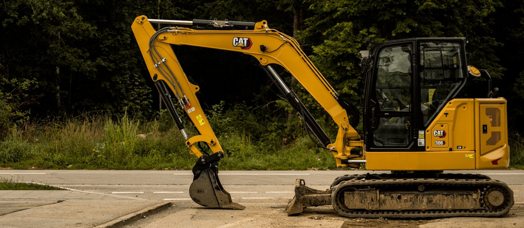 Nowa czy używana minikoparka – co wybrać?