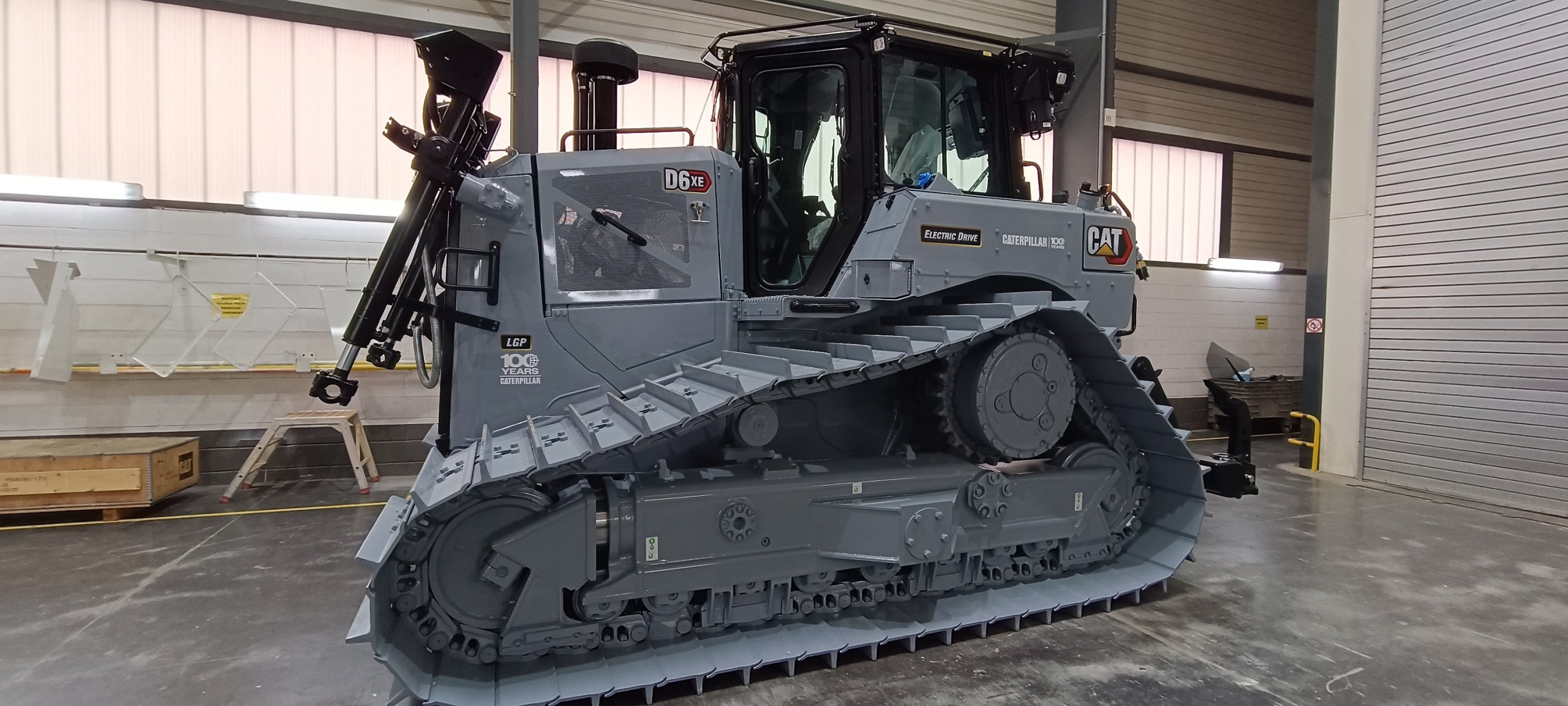 Caterpillar va lansa Utilaje Cat® Limited Edition pentru a Onora Sarbatorirea Centenarului