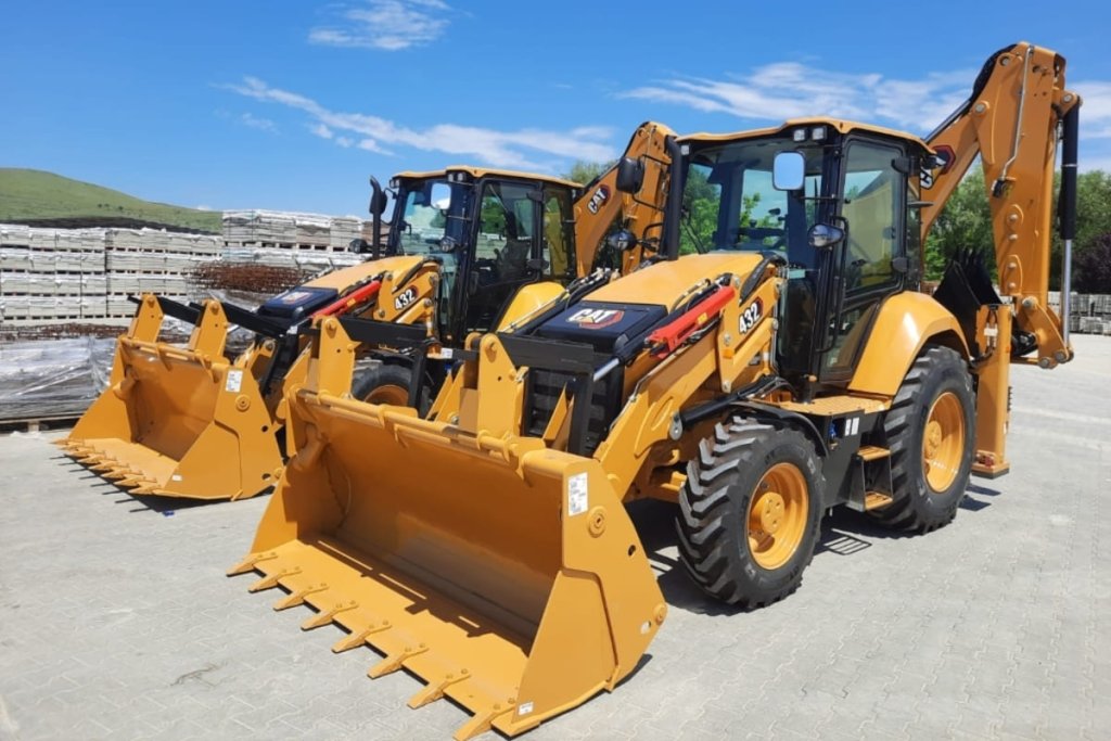 Buldoexcavatoare Cat 432